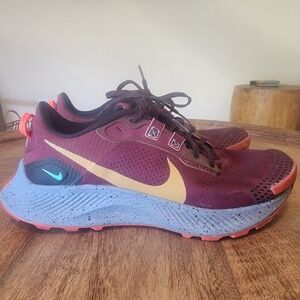 Nike Pegasus Trail 3 Hiking Running Shoes Beetroot DA8697-600 Mens Size 8